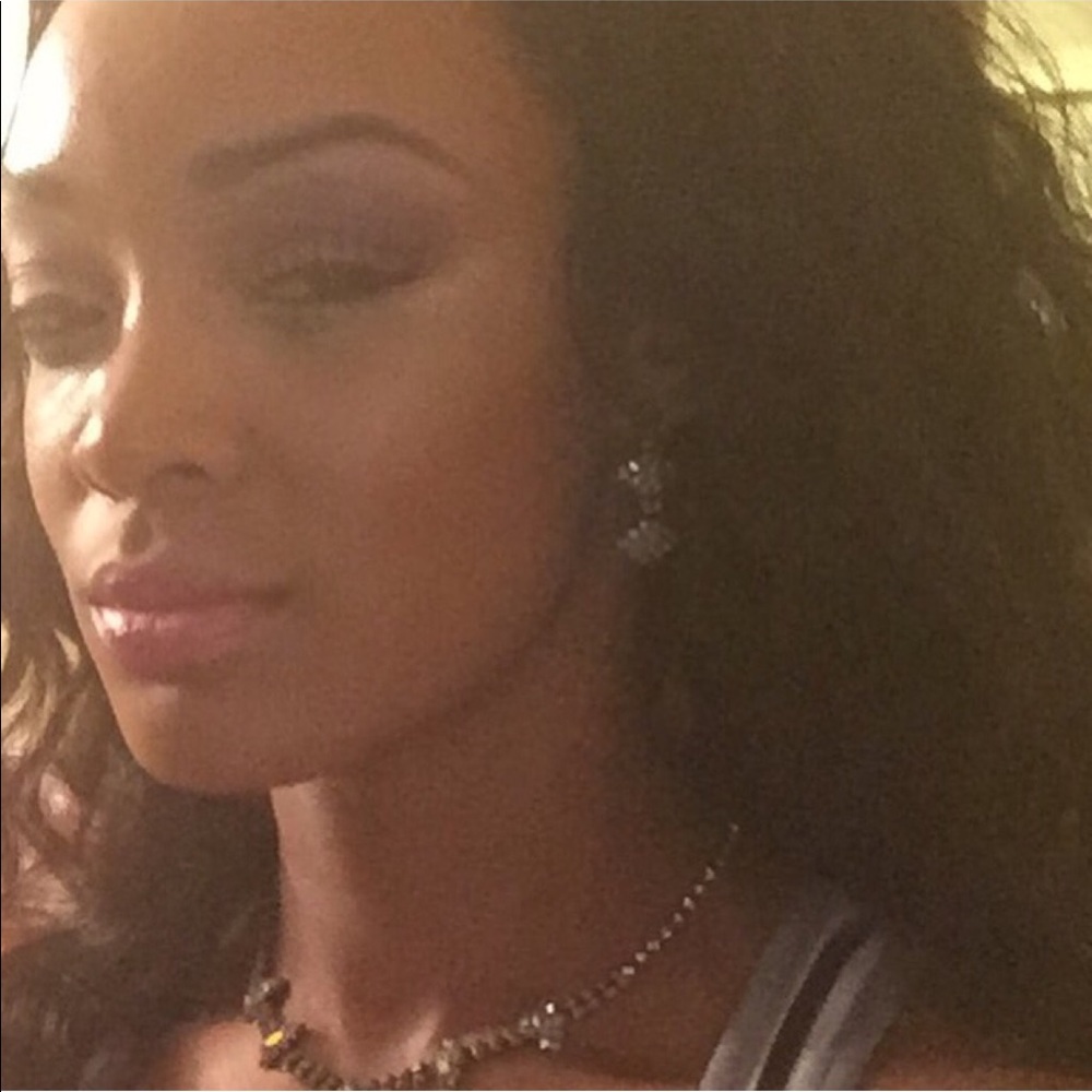 Meet your Posher, Manda